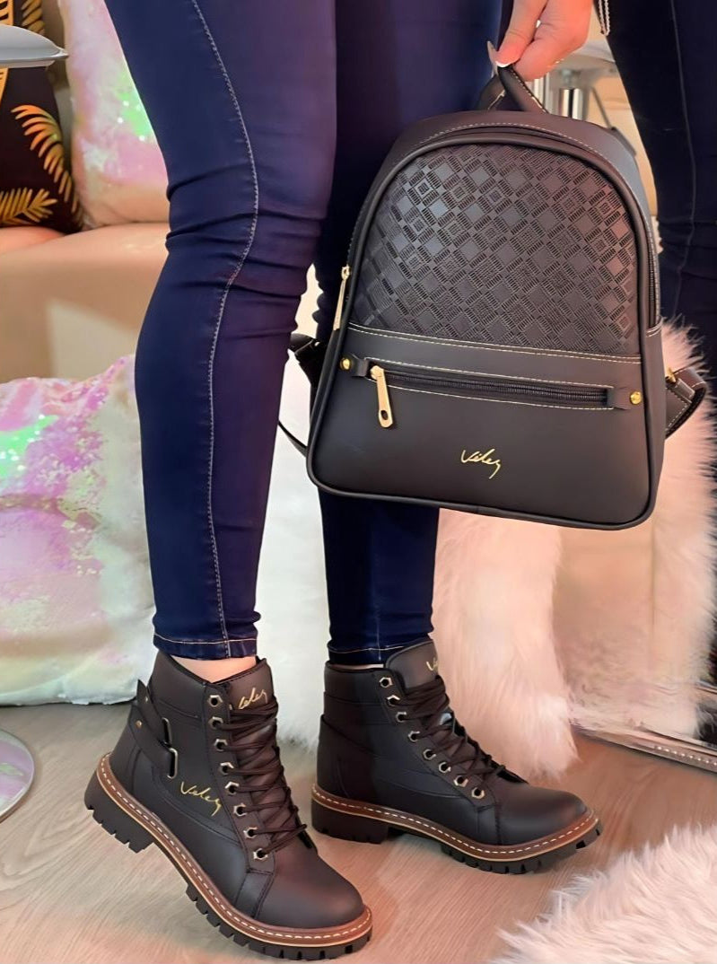 BOTA + MOCHILA JASMIN
